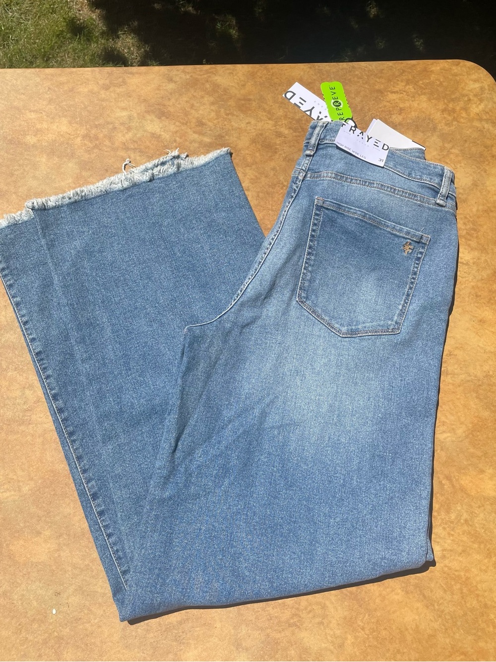 FRAYED Jeans Light Wash Denim Wide Leg with Frayed Hem